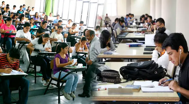 Propuesta modificaría los artículos 97 y 98 de la Ley universitaria