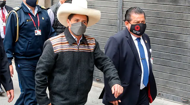 Mandatario se encontrará con su homólogo Luis Arce en La Paz.