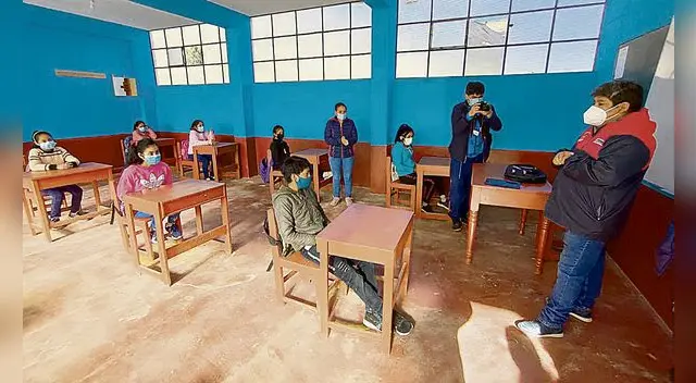 Áncash: 100 colegios de Huari vuelven a clases semipresenciales Áncash: 100 colegios de Huari vuelven a clases semipresenciales