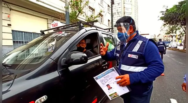 Fiscalizadores de la ATU están en las calles para que se cumpla sus normas. Fiscalizadores de la ATU están en las calles para que se cumpla sus normas.