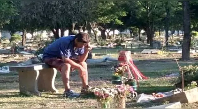 Conmovedor. La fotografía que esta en Facebook se volvió viral en solo minutos y ha tocado miles de corazones. Conmovedor. La fotografía que esta en Facebook se volvió viral en solo minutos y ha tocado miles de corazones.