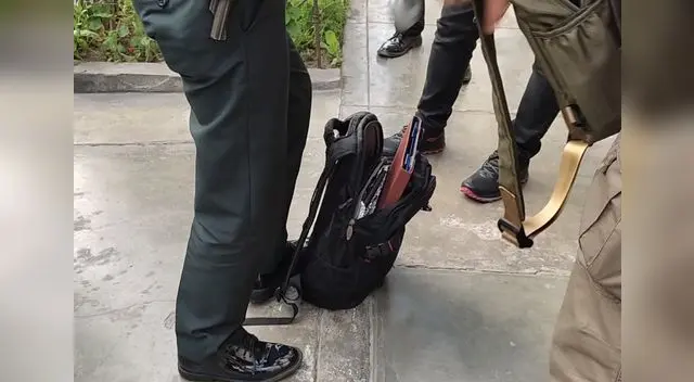 Laptop fue encontrado en manos de los sospechosos que no se identificaron.