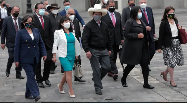 Mirtha Vásquez no planea destituir a miembros de su gabinete.