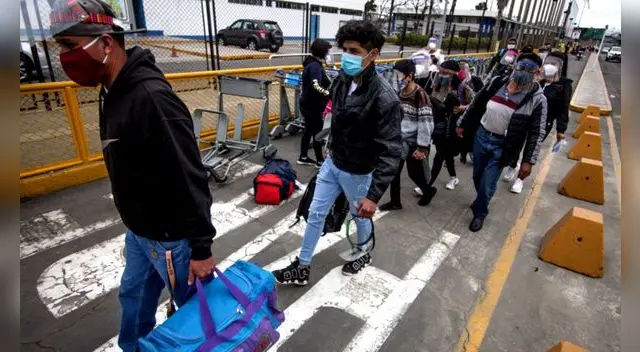 Los vuelos nacionales e interancionales se toman todas las medidas de bioseguridad. Los vuelos nacionales e interancionales se toman todas las medidas de bioseguridad.