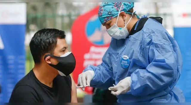 Vacunación se realizará con normalidad el lunes y martes declarados feriados Vacunación se realizará con normalidad el lunes y martes declarados feriados