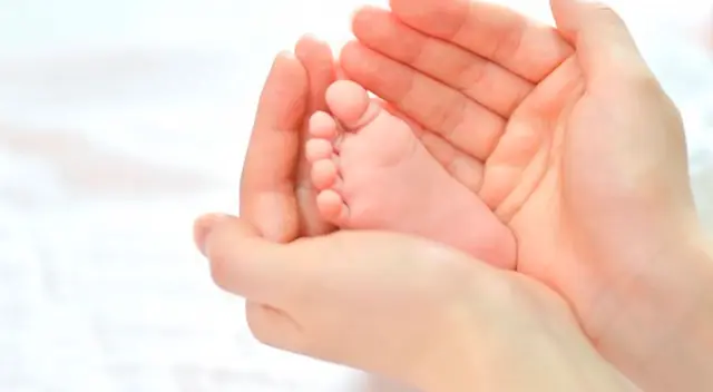 Conoce el significado revelador de soñar con la muerte de un bebé. Encuentra respuestas enigmáticas aquí.