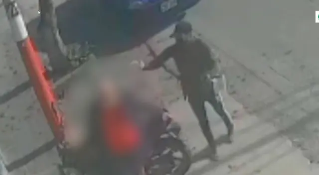 El sicario intentó dispararle en diversas ocasiones a su víctima, pero el arma que llevaba consigo se trabó.