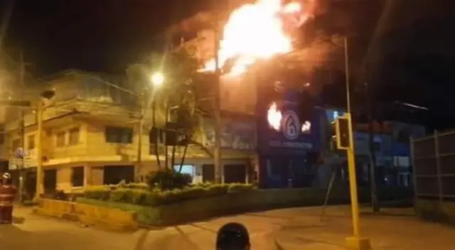 Huánuco: Lanzan granada contra ferretería y provocan dantesco incendio