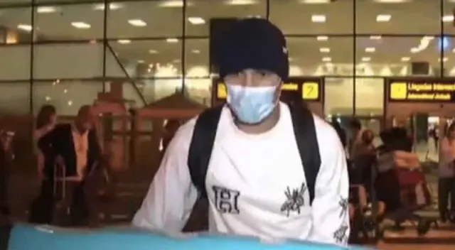 Paolo Guerrero llegó a la capital y estaría unos días en el país y luego volverá a Alemania.