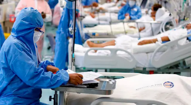 en Cusco el 70 % de la población objetivo ya recibió la primera dosis contra el virus; sin embargo, con las dos dosis recién llegaron al 50 %. en Cusco el 70 % de la población objetivo ya recibió la primera dosis contra el virus; sin embargo, con las dos dosis recién llegaron al 50 %.