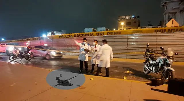 disparan a hombre en la puerta de centro comercial