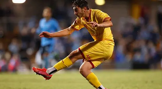 Josh Cavallo se desempeña como lateral izquierdo del Adelaide United. Josh Cavallo se desempeña como lateral izquierdo del Adelaide United.