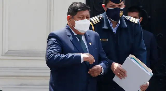 Walter Ayala, ministro de Defensa.