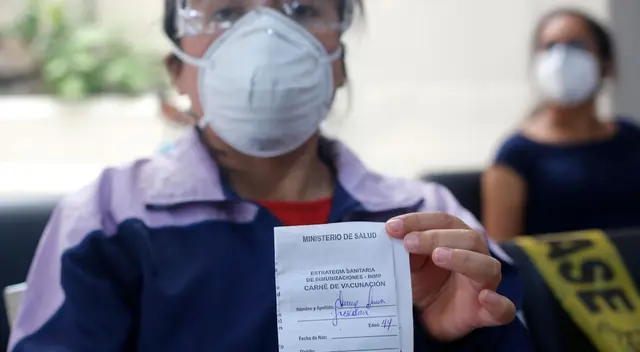 Ciudadanos tendrá la obligación de presentar su carné de vacunación acreditando haber recibido las dos dosis contra la COVID-19.