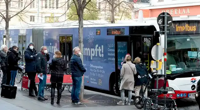 Alrededor del 65 % de la población de Austria está completamente vacunada contra el coronavirus.