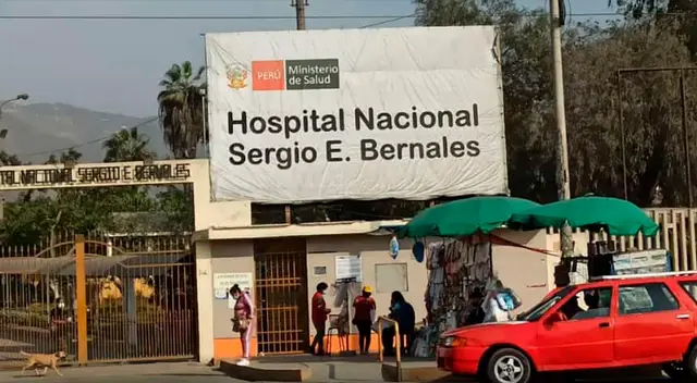 Mujer fue baleada en la puerta de su casa y murió en el hospital. Mujer fue baleada en la puerta de su casa y murió en el hospital.