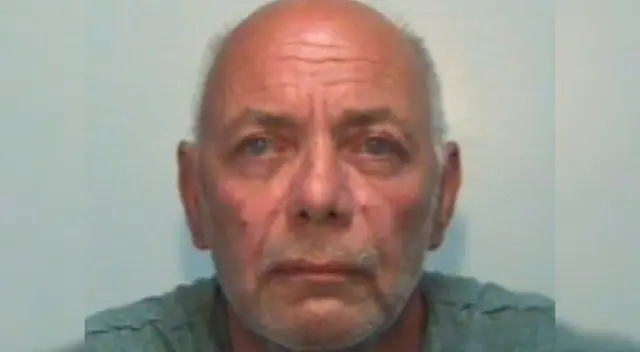 Dennis Smalley fue sentenciado a 25 años de prisión en una cárcel de máxima seguridad.