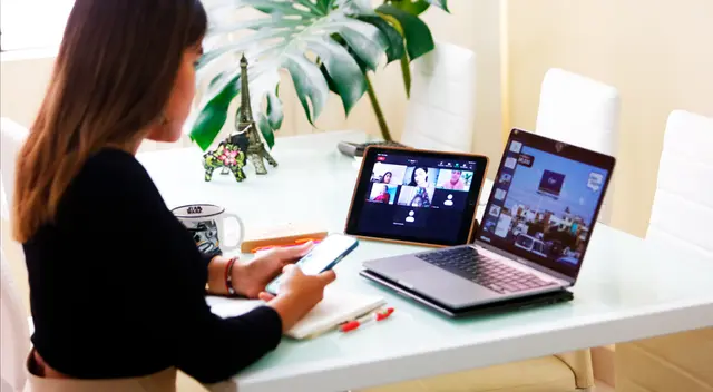 Las reglas también requieren que los empleadores contribuyan a los gastos de trabajo desde casa de su personal, como internet y electricidad. Las reglas también requieren que los empleadores contribuyan a los gastos de trabajo desde casa de su personal, como internet y electricidad.