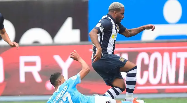 Jefferson Farfán tuvo más de media hora de juego en la final de Liga 1. Jefferson Farfán tuvo más de media hora de juego en la final de Liga 1.