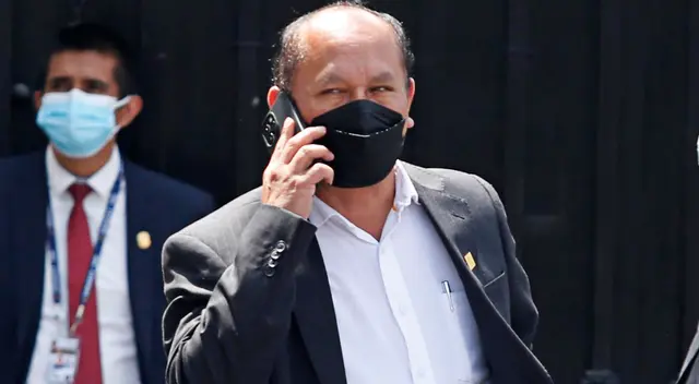 Juan Silva será interpelado por el Congreso este jueves 25 de noviembre. Juan Silva será interpelado por el Congreso este jueves 25 de noviembre.