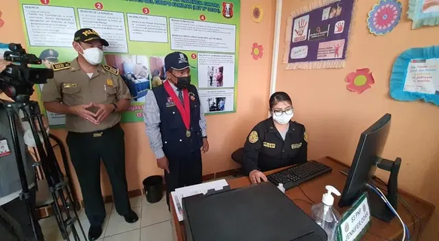 Presidente del Poder Judicial de Lambayeque visitó comisarías para constatar aplicativo Presidente del Poder Judicial de Lambayeque visitó comisarías para constatar aplicativo