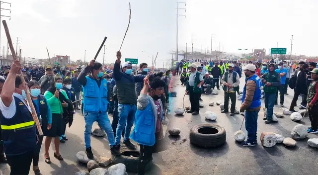 Ronderos se encuentran por tercer día acatando el paro
