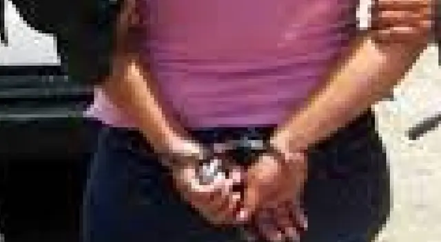 Condenan a más de 6 años de cárcel a El Ministerio Público de Lima Este logró que se condene a una pena efectiva a Yahaira Tujey Jaen Palomino por robar en bus Condenan a más de 6 años de cárcel a El Ministerio Público de Lima Este logró que se condene a una pena efectiva a Yahaira Tujey Jaen Palomino por robar en bus