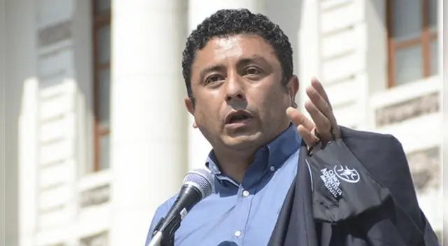 Guillermo Bermejo: El pueblo rechaza la vacancia de los que quieren volver a saquear el Perú Guillermo Bermejo: El pueblo rechaza la vacancia de los que quieren volver a saquear el Perú