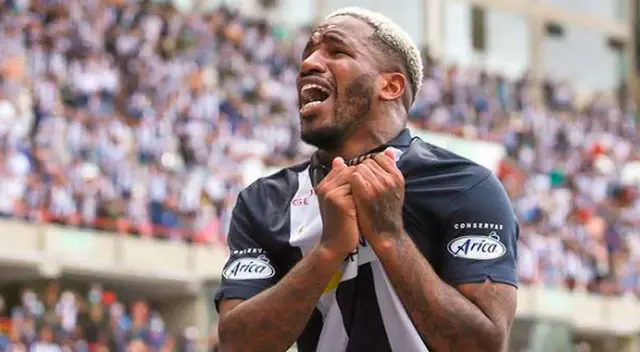 La Foquita se mostró contento tras levantar un título más con Alianza Lima. La Foquita se mostró contento tras levantar un título más con Alianza Lima.