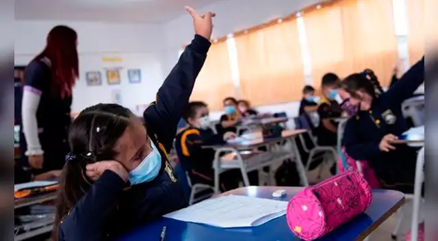 Chile inauguró el año escolar el último 1 de marzo, tras decretar la apertura de las escuelas de forma voluntaria y bajo estrictas medidas de seguridad sanitaria. Foto: EFE