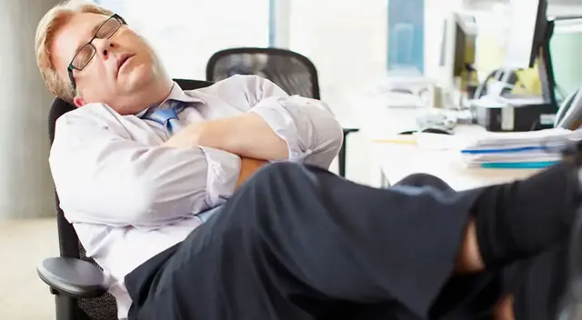 Conoce AQUÍ en qué momento serás despedido si te quedas dormido en el trabajo. Conoce AQUÍ en qué momento serás despedido si te quedas dormido en el trabajo.