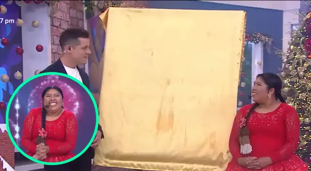 La Cholita Lu llegó al set de En boca de todos, y emocionó a los conductores, en especial a Gino Pesaressi, quien aprovechó para halagarla.