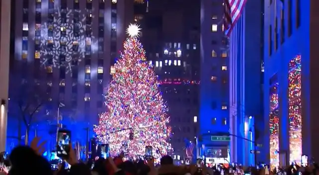 La temporada de Navidad inició oficialmente en la ciudad de Nueva York. La temporada de Navidad inició oficialmente en la ciudad de Nueva York.