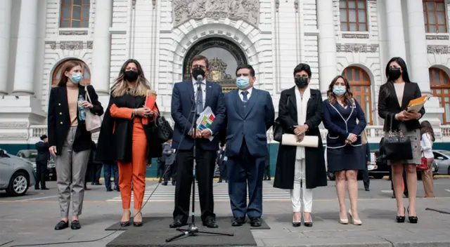 Bancada busca traerse abajo al gobierno del profesor de Cajamarca. Bancada busca traerse abajo al gobierno del profesor de Cajamarca.