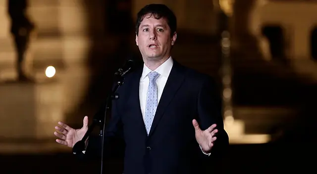 Secretario señaló que Pedro Castillo debe explicar al país la corrupción presente en su entorno.