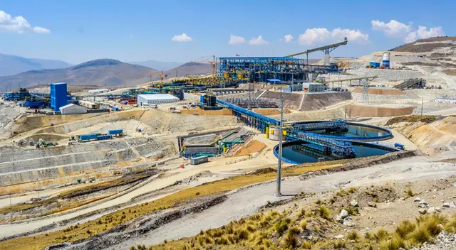 Minera es una de las mayores productoras de cobre del Perú. Minera es una de las mayores productoras de cobre del Perú.