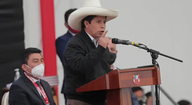 Mandatario cuestionó reportajes sobre su visita clandestina a Breña.