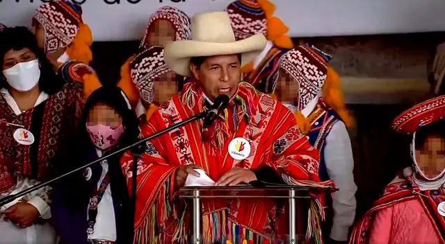 Mandatario indicó que existen grupos que buscan involucrarlo en actos de corrupción.