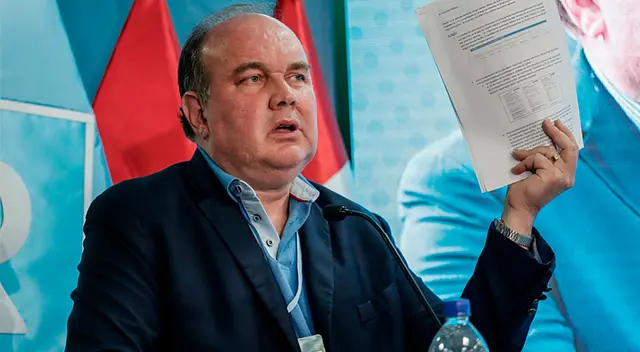 Excandidato presidencial es blanco de burlas y críticas por sus pretensiones. Excandidato presidencial es blanco de burlas y críticas por sus pretensiones.