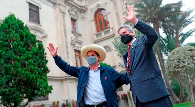 Mandatario buscaría asesorías para no ser vacado el próximo martes.