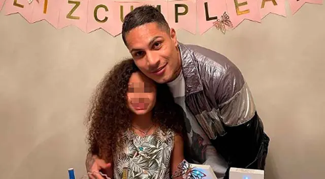 El Depredador guarda un enorme parecido con su hija de 9 años. El Depredador guarda un enorme parecido con su hija de 9 años.