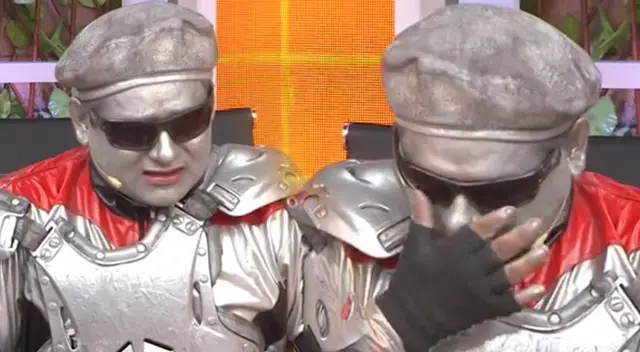 Robotín confiesa que la pasa mal.