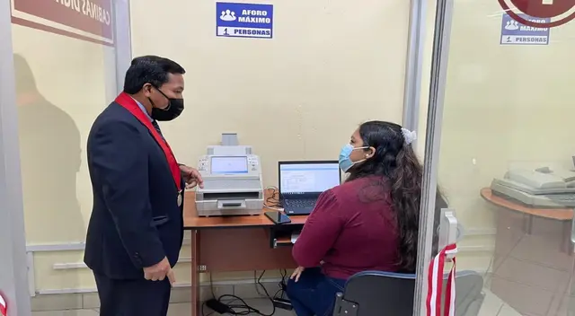 Presidente de la Corte de Lambayeque Juan Riquelme Guillermo Piscoya inauguró cabinas digitales