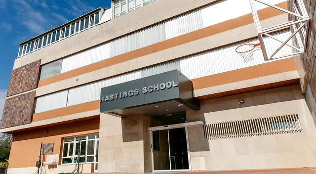 La víctima cursa el tercer grado de primaria en el colegio Hastings School.