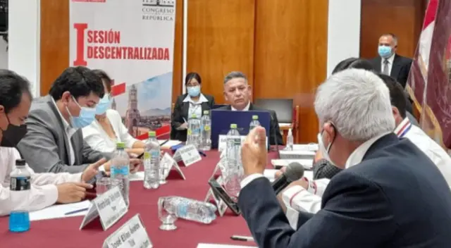 Comisión de Educación aprueba dar segunda oportunidad a universidades no licenciadas