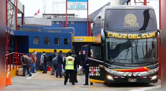 Cercado de Lima: Empresas de transporte interprovincial exigen cartilla de vacunación para abordar los buses