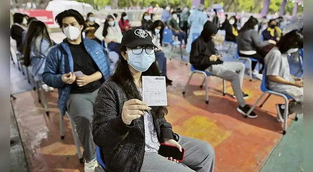 COVID-19: Perú vacunó con ambas dosis a más del 70 % de su población objetivo COVID-19: Perú vacunó con ambas dosis a más del 70 % de su población objetivo