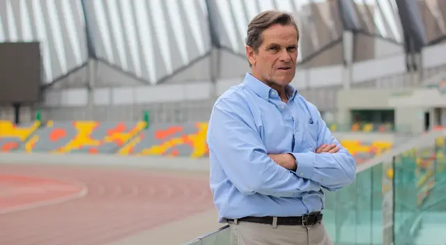 Empresario se impresionó con la cantidad de gente que recién van a vacunarse.