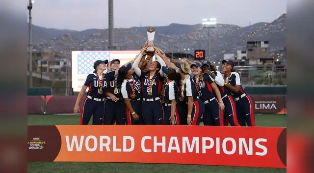 Estados Unidos levantó la copa del torneo. Estados Unidos levantó la copa del torneo.