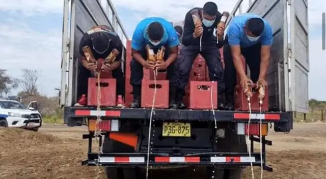 vacían 400 cajas de cerveza decomisadas vacían 400 cajas de cerveza decomisadas